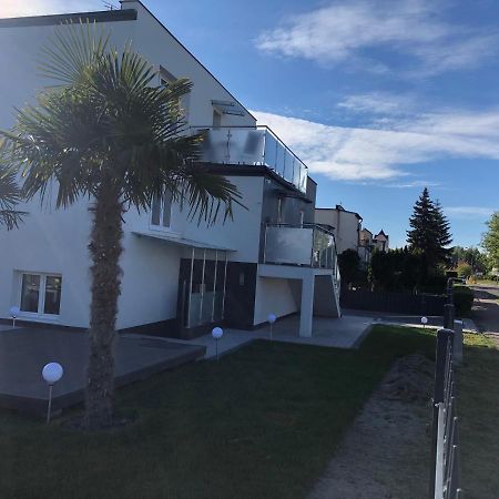 Apartamenty U Ewy ウストカ エクステリア 写真